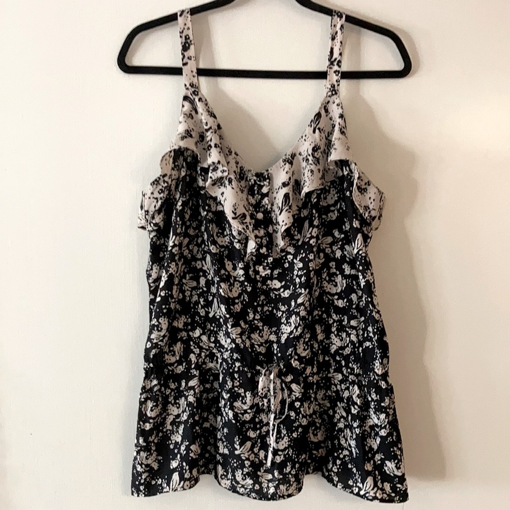 Black & White Floral Bird Print with bottons